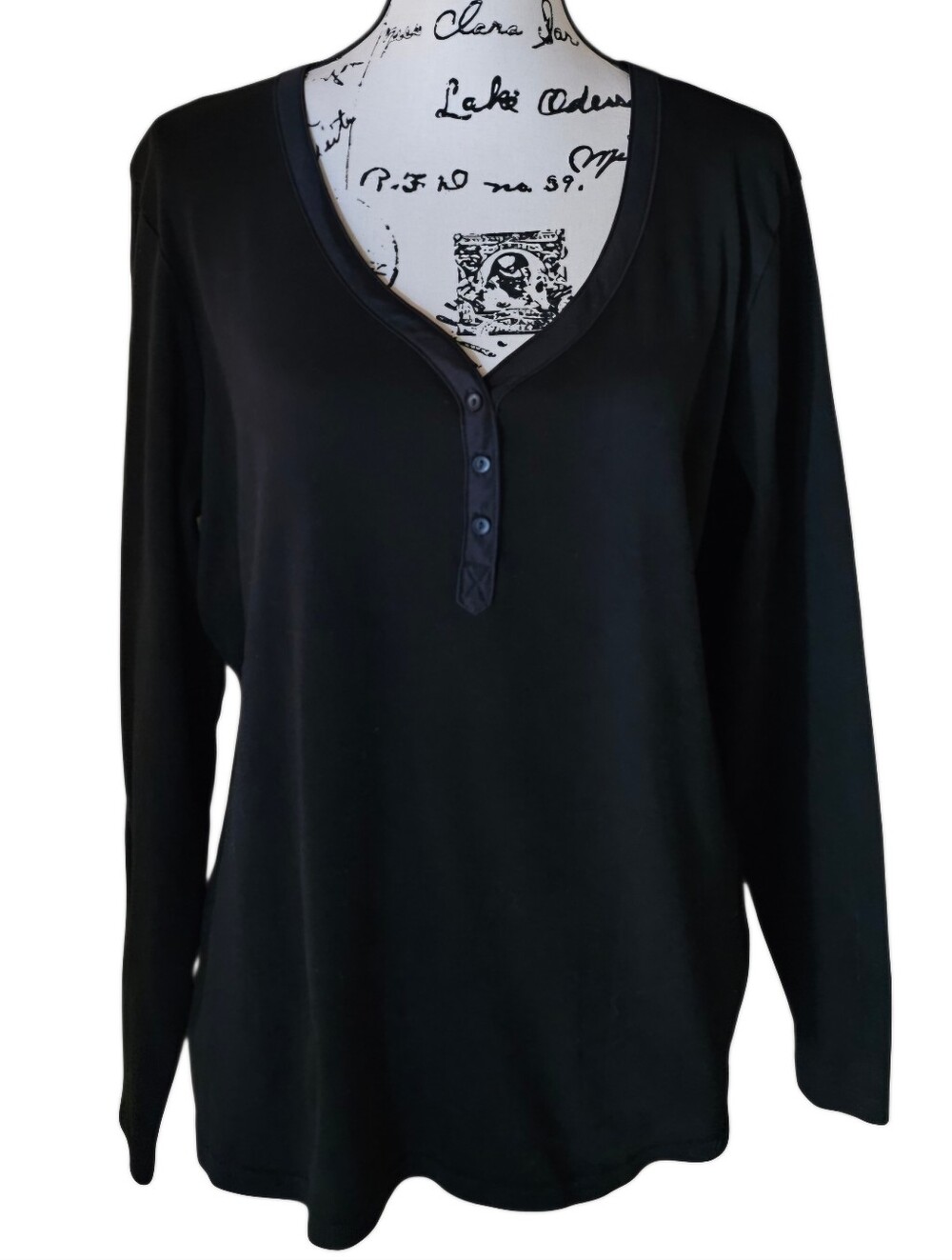 White Stag Black Long-Sleeve Henley Top - Women's